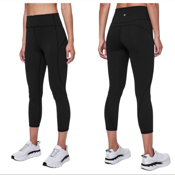 LULULEMON black In Movement High Rise Crop Leggings. Size 6 - Picture 2 of 8
